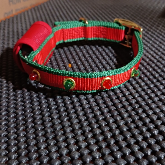 Christmas Dog Collar w/ Light Up Lights! Size: Small Dog - Picture 6 of 11